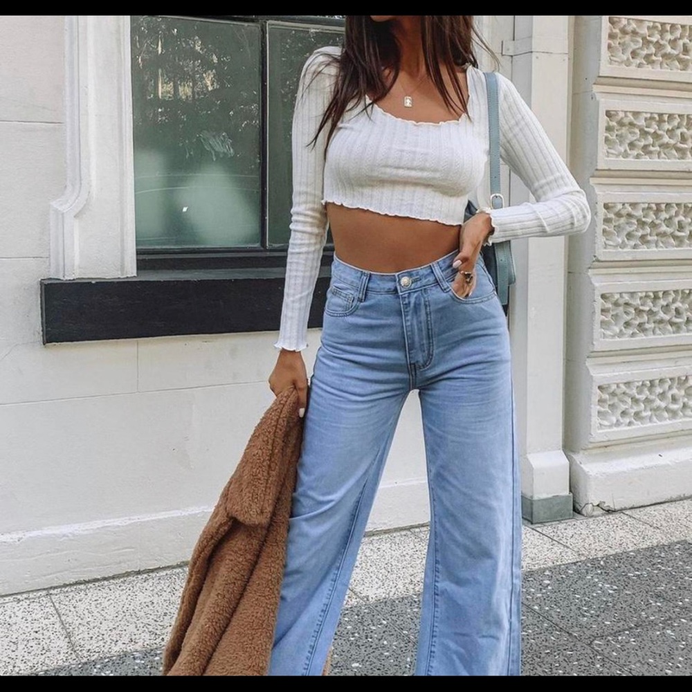 Princess polly wide leg jeans. never worn. perfect condition.